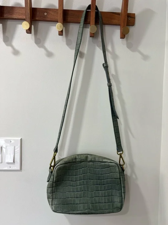 • Madewell Large Transport Camera Bag • - Picture 2 of 5